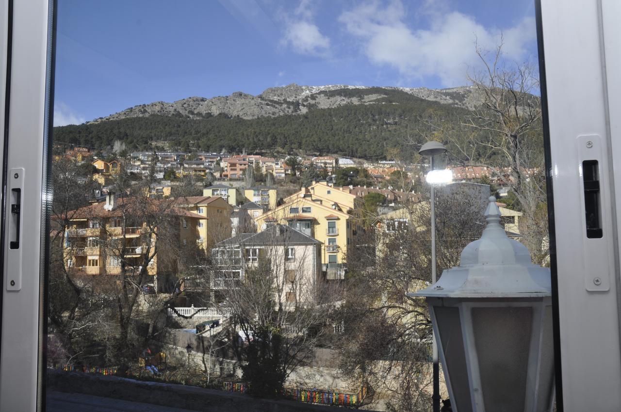 Hotel Tres Arcos San Lorenzo de El Escorial Εξωτερικό φωτογραφία