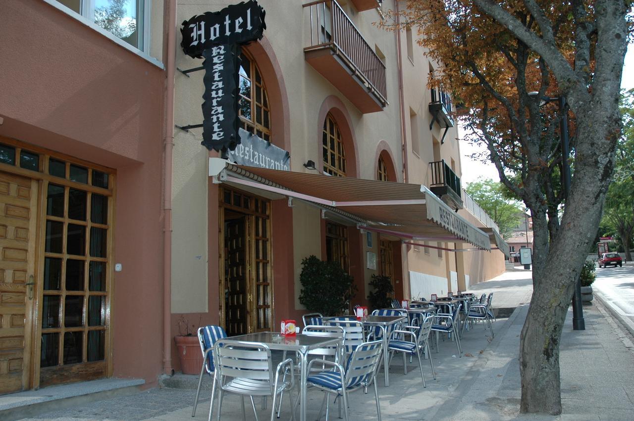 Hotel Tres Arcos San Lorenzo de El Escorial Εξωτερικό φωτογραφία