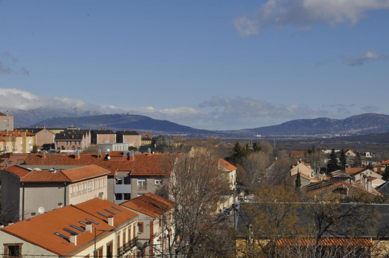 Hotel Tres Arcos San Lorenzo de El Escorial Δωμάτιο φωτογραφία