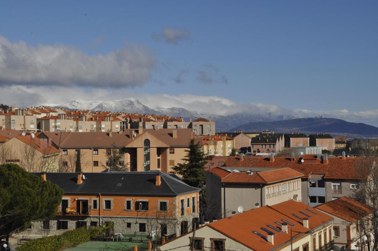 Hotel Tres Arcos San Lorenzo de El Escorial Δωμάτιο φωτογραφία